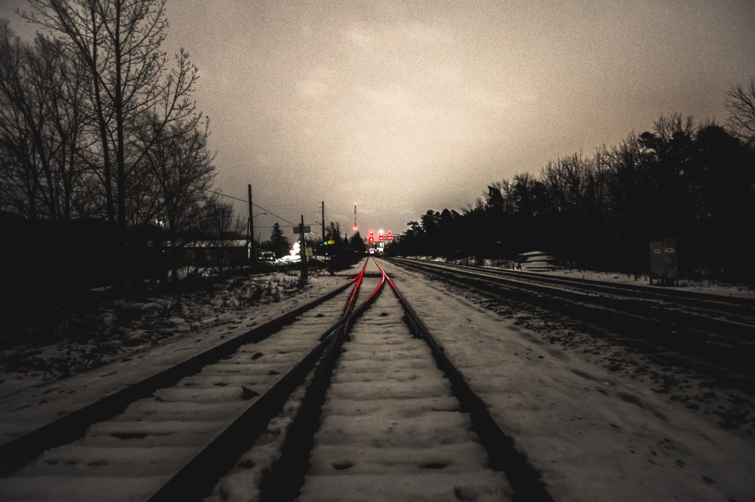 train-in-snow-night-unsplash
